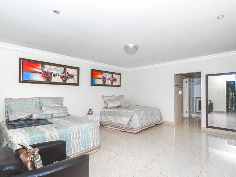 4 Bedroom Property for Sale in Xanadu North West